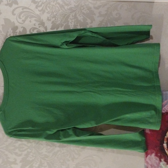 WOMEN LONG SLEEVE GREEN APPLE EMPLOYEE UNIFORM TEE 2XL - Picture 3 of 5